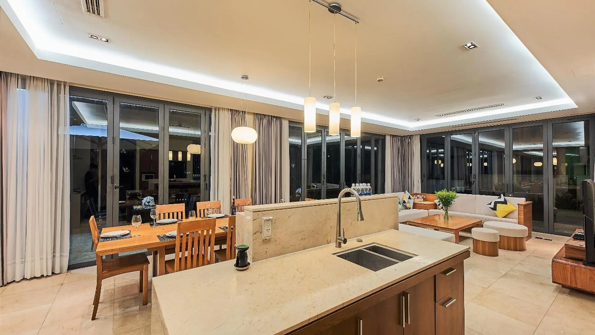 Danang Ocean Resort & Spa Non Nuoc Beach Villas 5*, 다낭 베트남