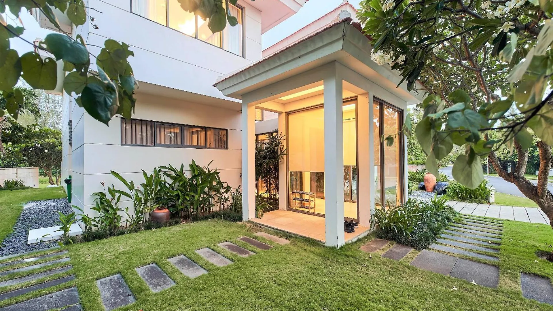 Danang Ocean Resort & Spa Non Nuoc Beach Villas 베트남