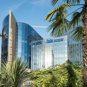 ibis-budget-nice-aeroport.fr-provencehotel.com/